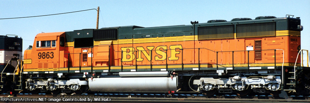 BNSF SD70MAC 9863
